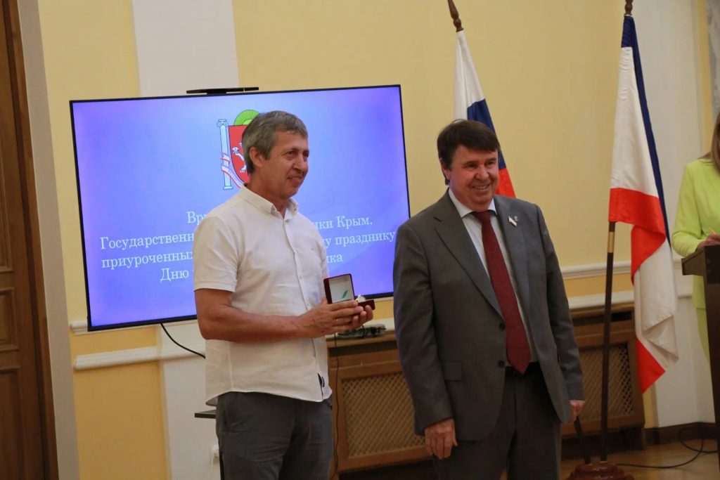 Награждение сотрудников Центра медицины катастроф и СМП ко Дню медицинского работника