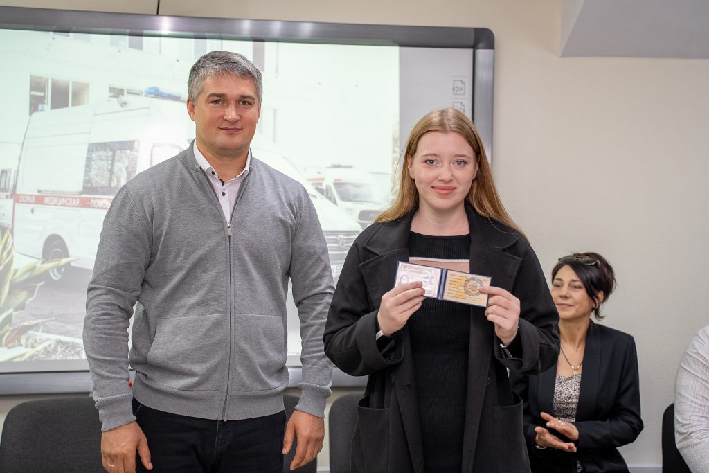В рядах крымской скорой помощи — достойное пополнение!